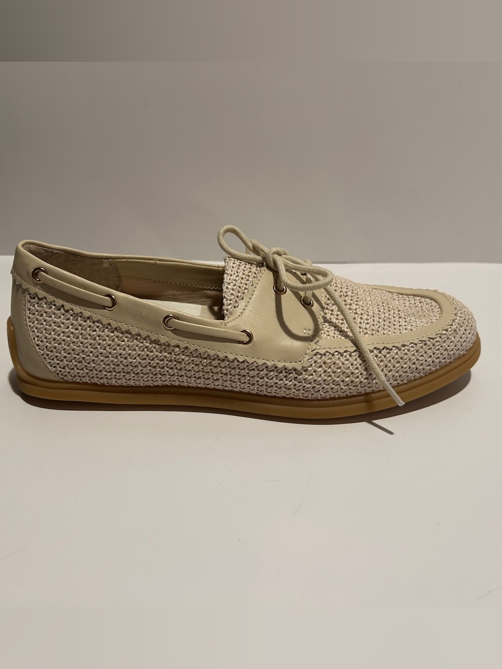 Dolce-vita Women's Cream and White Boat-shoes